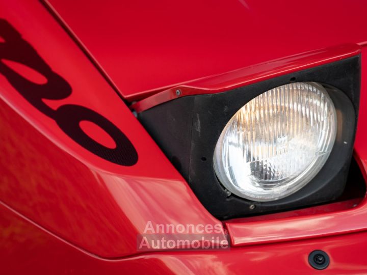 Porsche 944 Turbo - 30