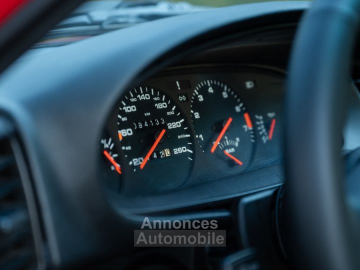 Porsche 944 Turbo - 34