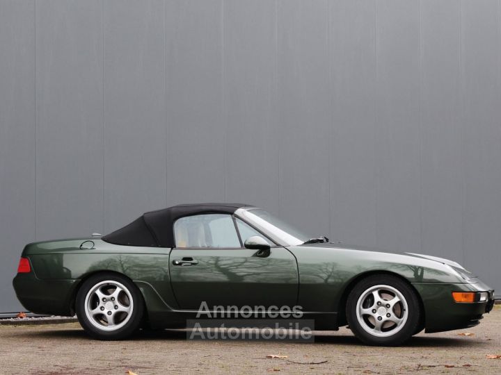 Porsche 968 convertible with manual transmission 3.0L 16-valve inline-four engine 239 HP - 2