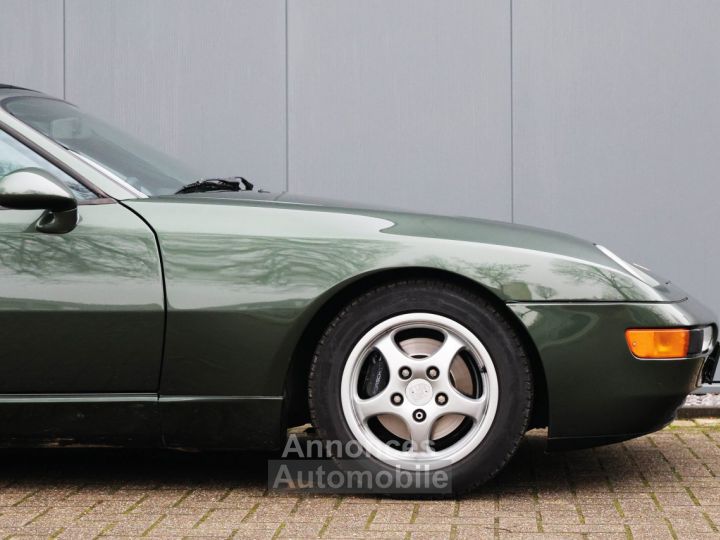 Porsche 968 convertible with manual transmission 3.0L 16-valve inline-four engine 239 HP - 8