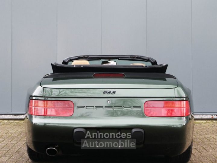 Porsche 968 convertible with manual transmission 3.0L 16-valve inline-four engine 239 HP - 31