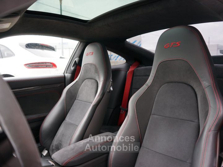 Porsche 991 (2) Carrera 4 GTS PDK - Orig. France - PDCC, Pack Carbone, Pack Intérieur GTS, Roues AR Directrices, LED PDLS+ - Révisée 2024 - Garantie - 37