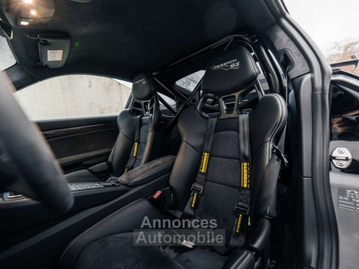 Porsche 991 .2 GT3 RS Weissach Roll Cage -Alcantara Lift - 23