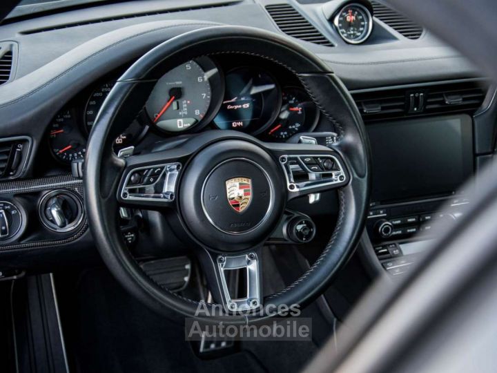 Porsche 991 911 TARGA 4S - 21