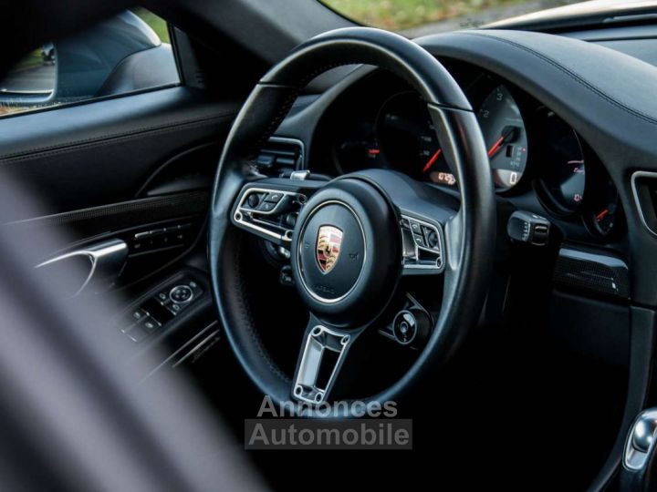 Porsche 991 911 TARGA 4S - 22