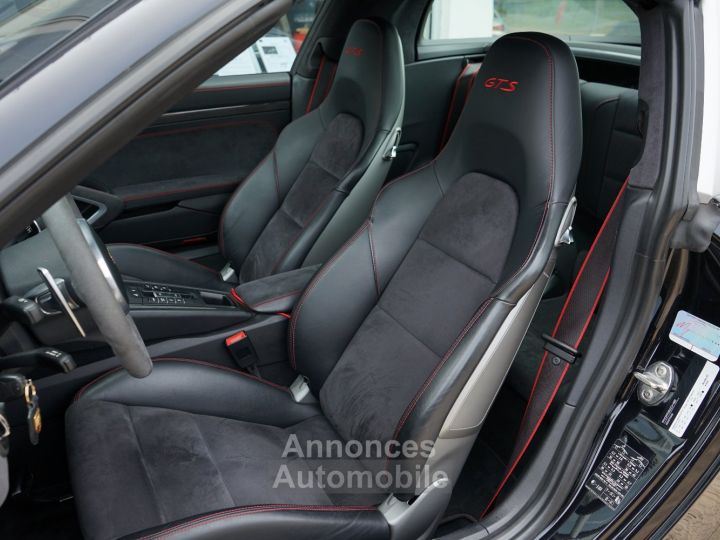 Porsche 991 Ph. 1 Targa 4 GTS 430 Ch PDK - 1.295 €/mois - Pack Intérieur GTS Cuir/Alcantara Avec Surpiqûres Rouges - Caméra - APPLE CarPlay - Garantie 12 Mois - 23