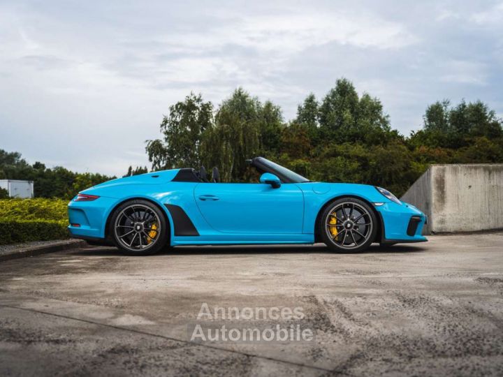 Porsche 991 Speedster PTS Miami Blue PCCB -1 of 1948 - 8