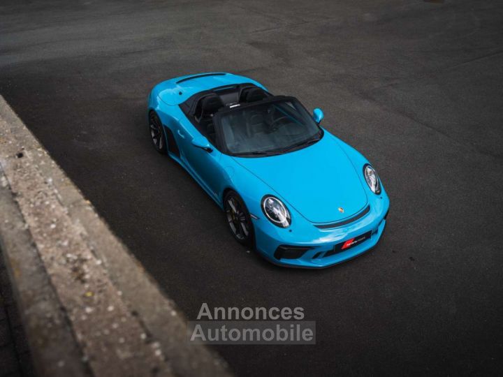 Porsche 991 Speedster PTS Miami Blue PCCB -1 of 1948 - 12