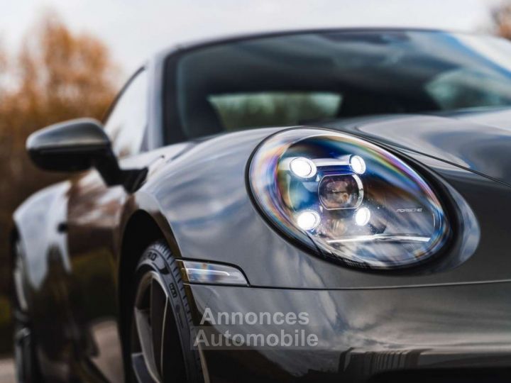 Porsche 992 Carrera Aventurine Green 21 Pano - 4