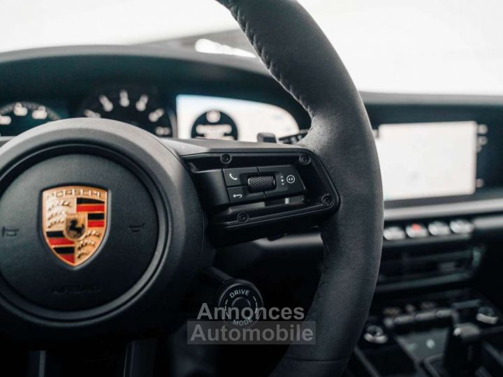 Porsche 992 Carrera GTS Chrono Alcantara Burmester - 17