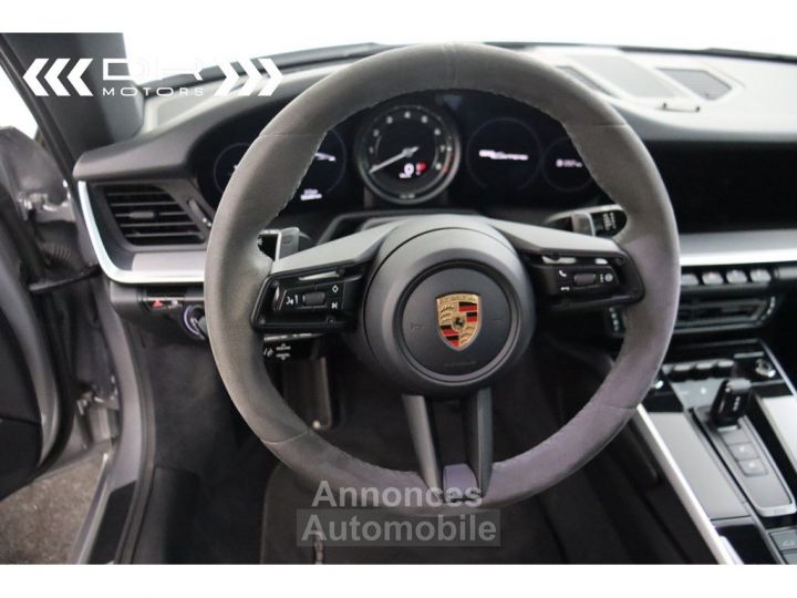 Porsche 992 CARRERA - NAVI SPORTUITLAAT PANO - 41