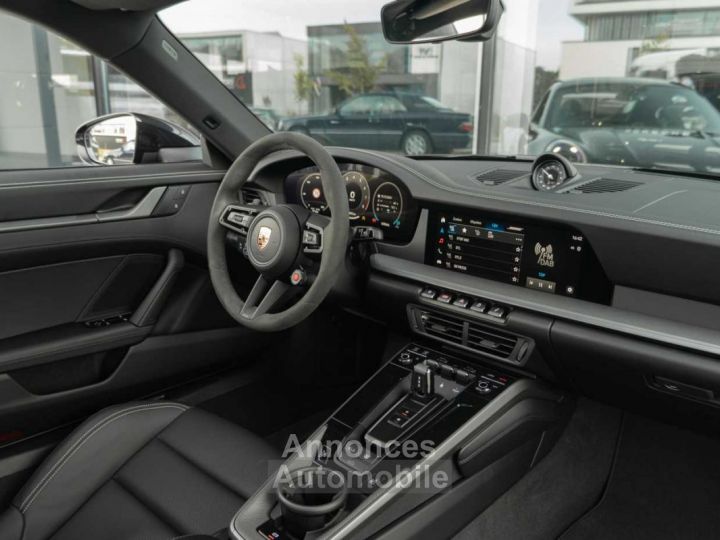 Porsche 992 Facelift Sport Design Chrono Sportexhaust BOSE Keyless - 11