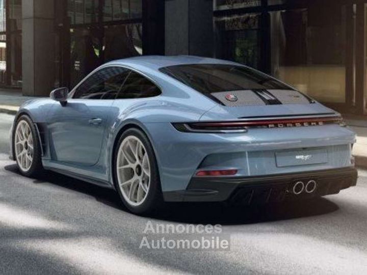 Porsche 992 S-T 4.0 Heritage Edition - 3