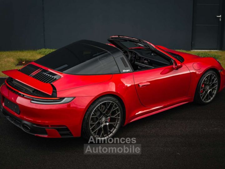 Porsche 992 Targa 4 Carmin Red- Belgian car- PDLS+- - 3