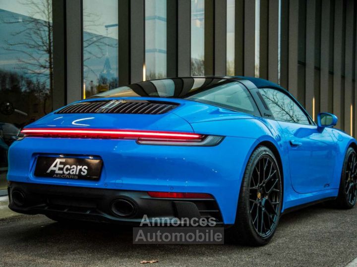 Porsche 992 TARGA 4 GTS - 8