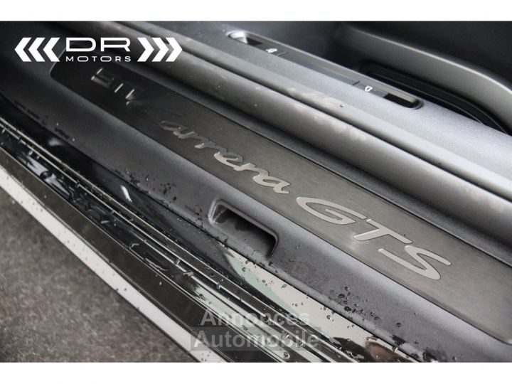 Porsche 992 TARGA 4 GTS FACELIFT - PAINT TO SAMPLE : DARK OLIVE metallic BOSE LIFT - 56