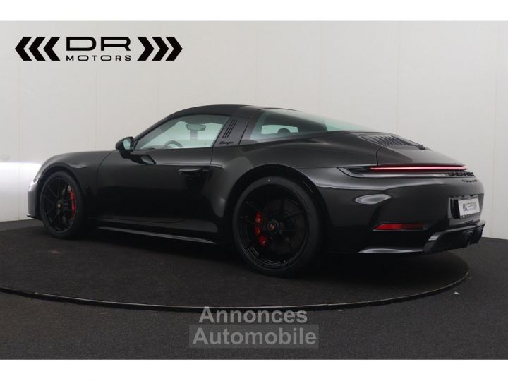 Porsche 992 TARGA 4 GTS FACELIFT - PAINT TO SAMPLE : DARK OLIVE metallic BOSE LIFT - 3