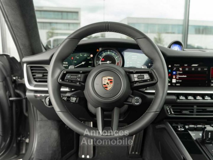 Porsche 992 Turbo S Heritage Design Lift Inno Keyless 360 Pano - 16