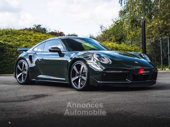 Porsche 992 Turbo S PTS Brewster Green -Carbon Pano - 13