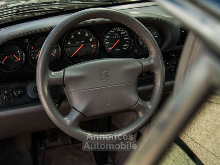 Porsche 993 911 TURBO - 18