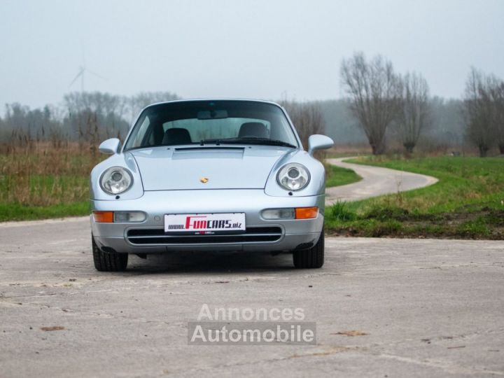 Porsche 993 Carrera 2 - 12