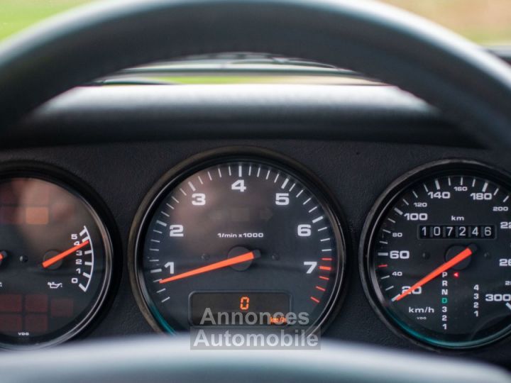 Porsche 993 Carrera 2 - 21