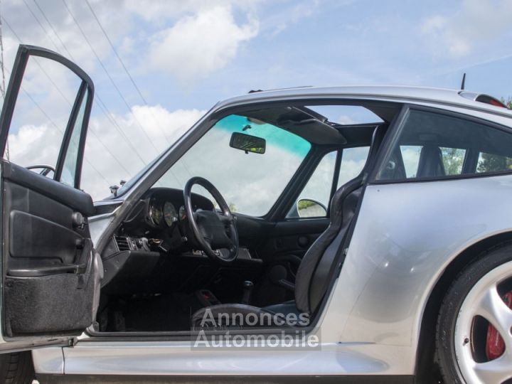 Porsche 993 Carrera 4S - 15