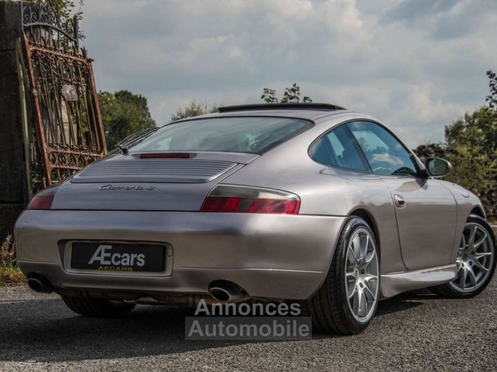 Porsche 996 911 4 - 4