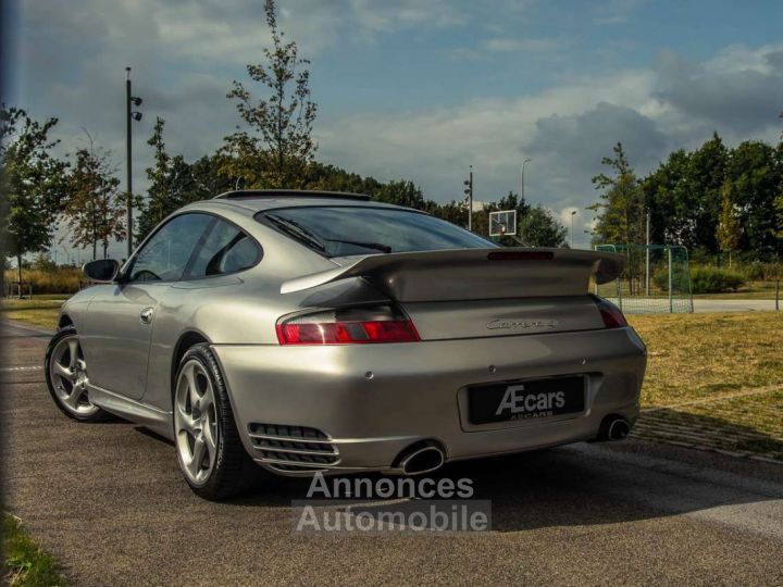 Porsche 996 911 CARRERA 4 - 4