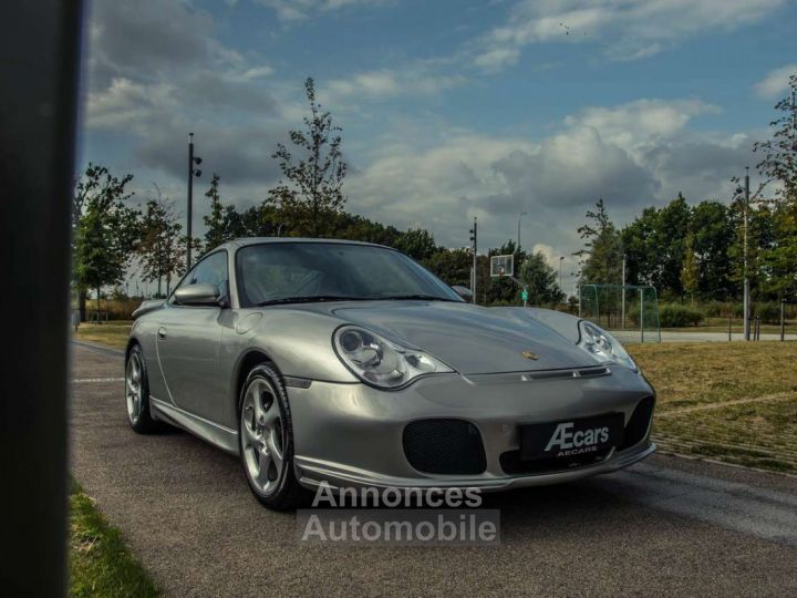 Porsche 996 911 CARRERA 4 - 7