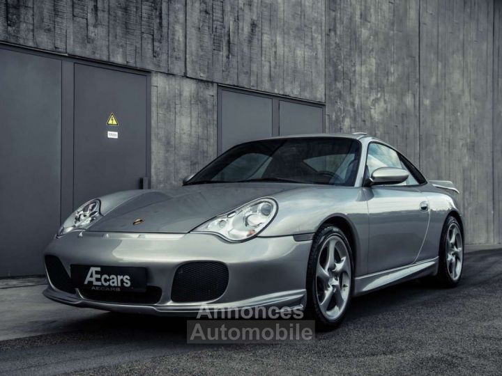 Porsche 996 911 CARRERA 4 - 9