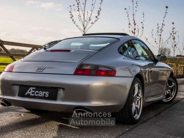 Porsche 996 CARRERA - 4