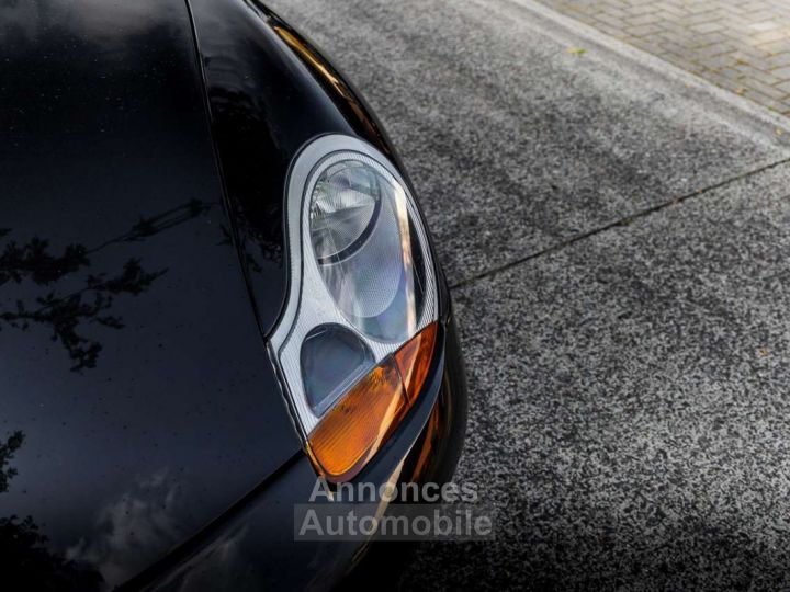 Porsche 996 Carrera Coupé 3.4i - 6