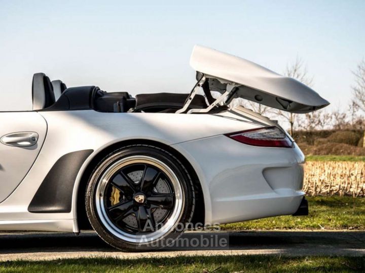 Porsche 997 911 SPEEDSTER LIMITED EDITION NR. 123-356 - 9