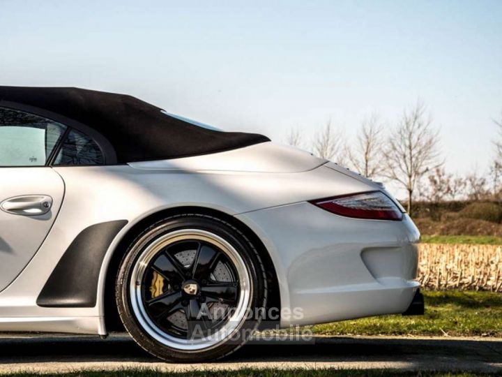 Porsche 997 911 SPEEDSTER LIMITED EDITION NR. 123-356 - 10