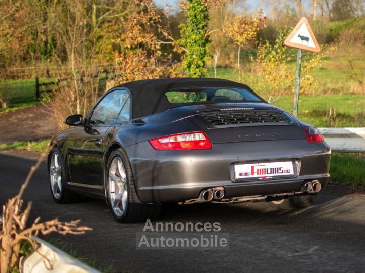 Porsche 997 Carrera 4S - 11