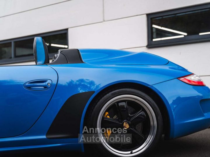 Porsche 997 Speedster Limited 105 of 356 Pure Blue BOSE - 13