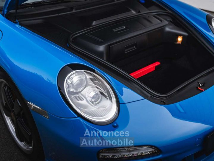 Porsche 997 Speedster Limited 105 of 356 Pure Blue BOSE - 29