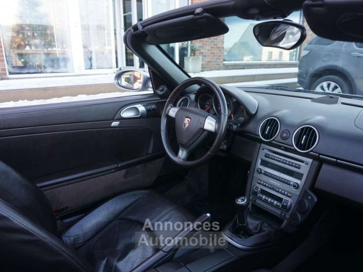 Porsche Boxster 2.7i 987 SHOWROOM FULL SERVICE GARANTIE 12 MOIS - 15