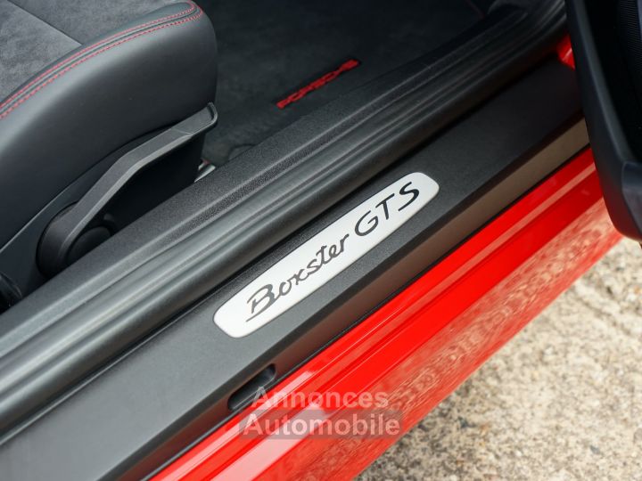 Porsche Boxster 981 GTS PDK - Parfaitement Optionné (Pack Intérieur GTS, Carbone, Sièges Sport Plus, BOSE, ...) - Carnet 100% PORSCHE - Révisée 07/2024 - Gar. 12 Mois - 25