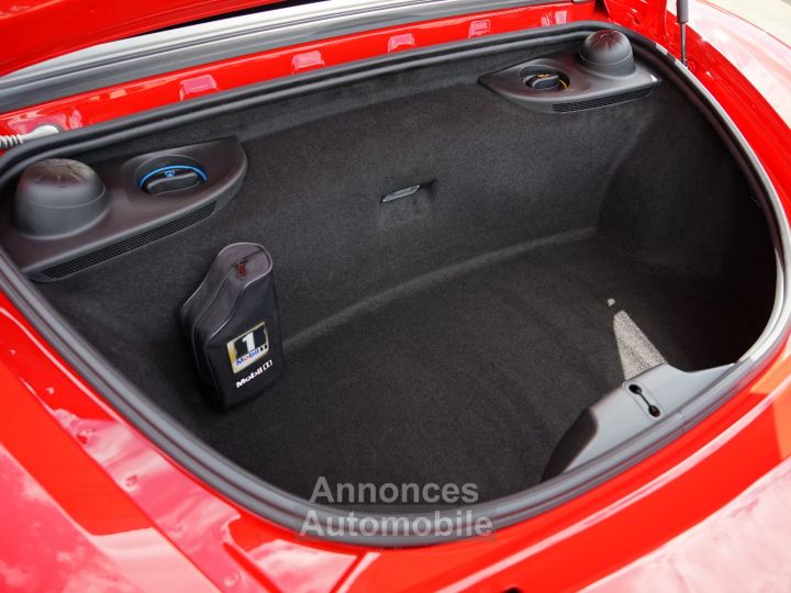 Porsche Boxster 981 GTS PDK - Parfaitement Optionné (Pack Intérieur GTS, Carbone, Sièges Sport Plus, BOSE, ...) - Carnet 100% PORSCHE - Révisée 07/2024 - Gar. 12 Mois - 24