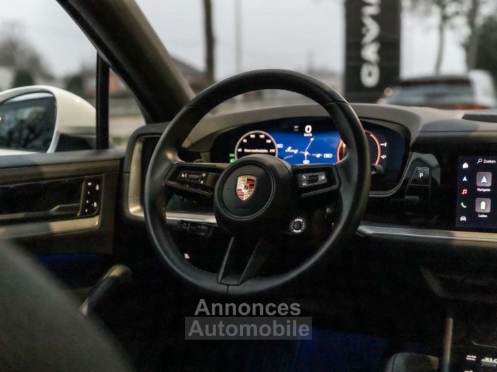 Porsche Cayenne Coupé E-Hybrid-HUD-DISPLAY-PANO-BOSE-360-FULL - 13