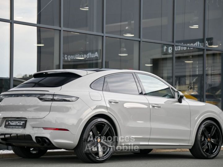 Porsche Cayenne Coupe Platinum Edition - 36