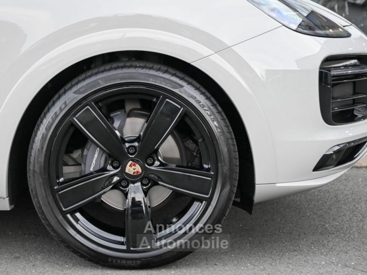 Porsche Cayenne Coupe Platinum Edition - 40