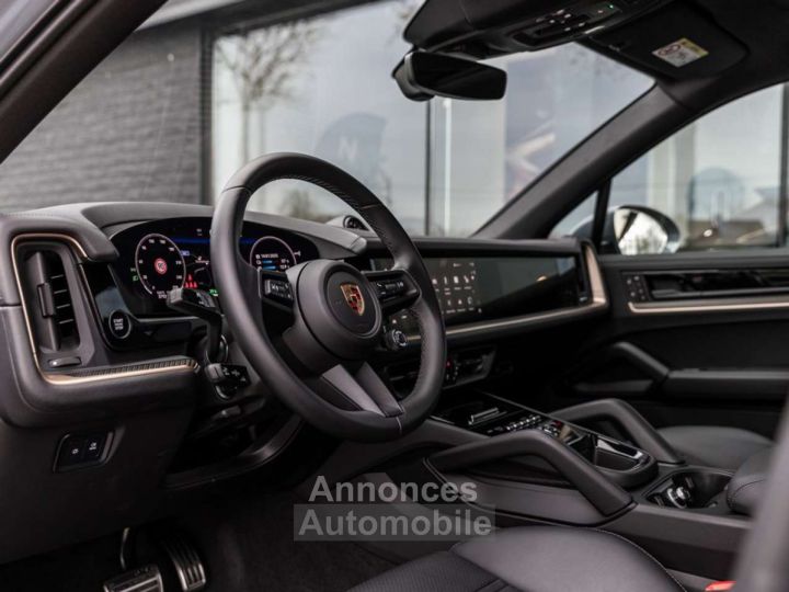 Porsche Cayenne E-HYB-AIR-DISPL-CHRONO-21-HD-MATRIX-360-PANO-18W - 16