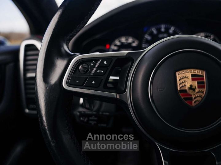 Porsche Cayenne GTS Coupé Carte Grise FR Pano Alcantara - 10