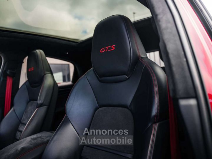 Porsche Cayenne GTS Coupé Carte Grise FR Pano Alcantara - 23