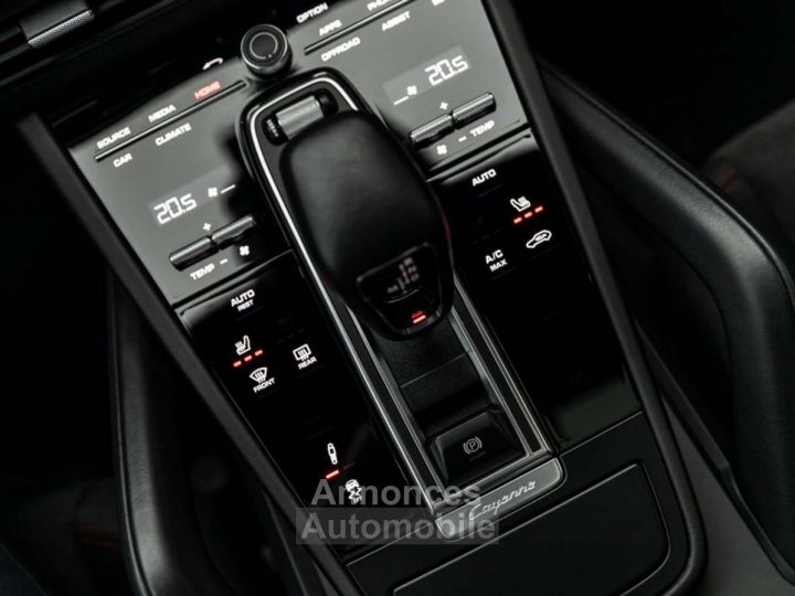 Porsche Cayenne GTS (SUV) AIR-INNODRIVE-BOSE-HUD-360°-... FULL - 46