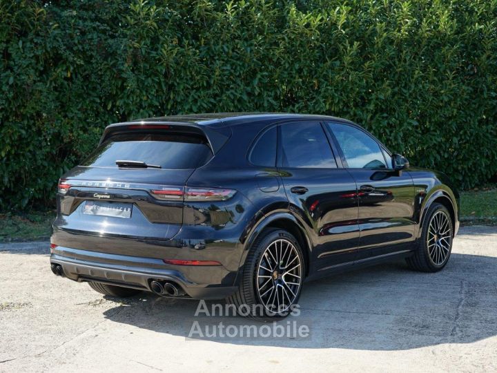 Porsche Cayenne III 3.0 V6 462 E-HYBRID TIPTRONIC BVA - Toit pano - Bose - Caméra 360 - Pack mémoire - PDLS+ - Sièges chauffants et ventilés - PASM - 5