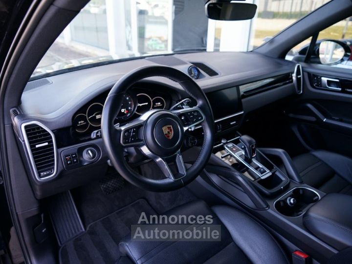 Porsche Cayenne III 3.0 V6 462 E-HYBRID TIPTRONIC BVA - Toit pano - Bose - Caméra 360 - Pack mémoire - PDLS+ - Sièges chauffants et ventilés - PASM - 10